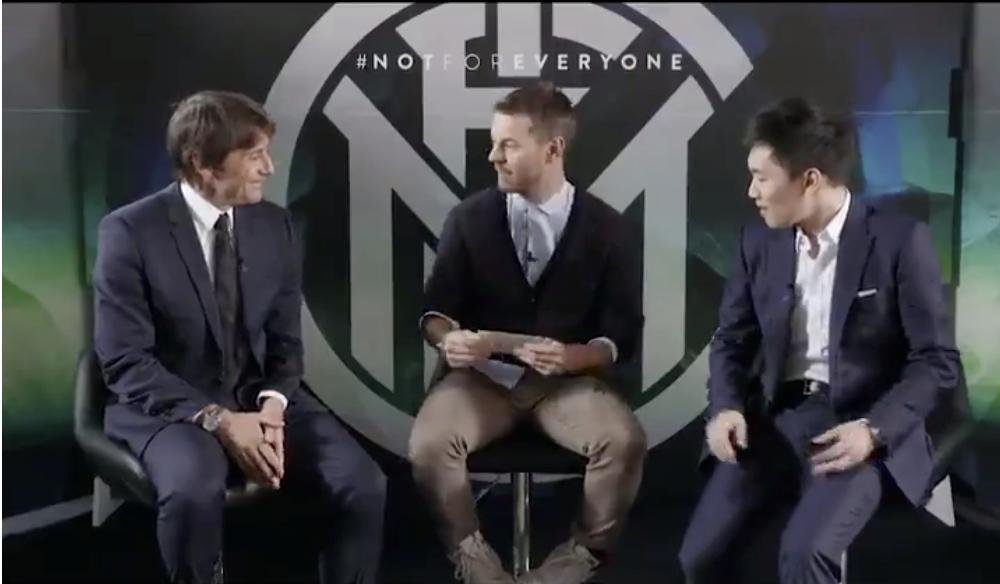 [VIDEO] – Conte svela il segreto: c’era il Bayern nella busta di Cattelan