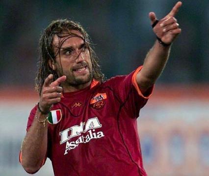 Batistuta: “A Roma sarei rimasto a lungo. Il dolore alle caviglie? Ad un amico medico e gli ho chiesto di amputarmi le gambe”
