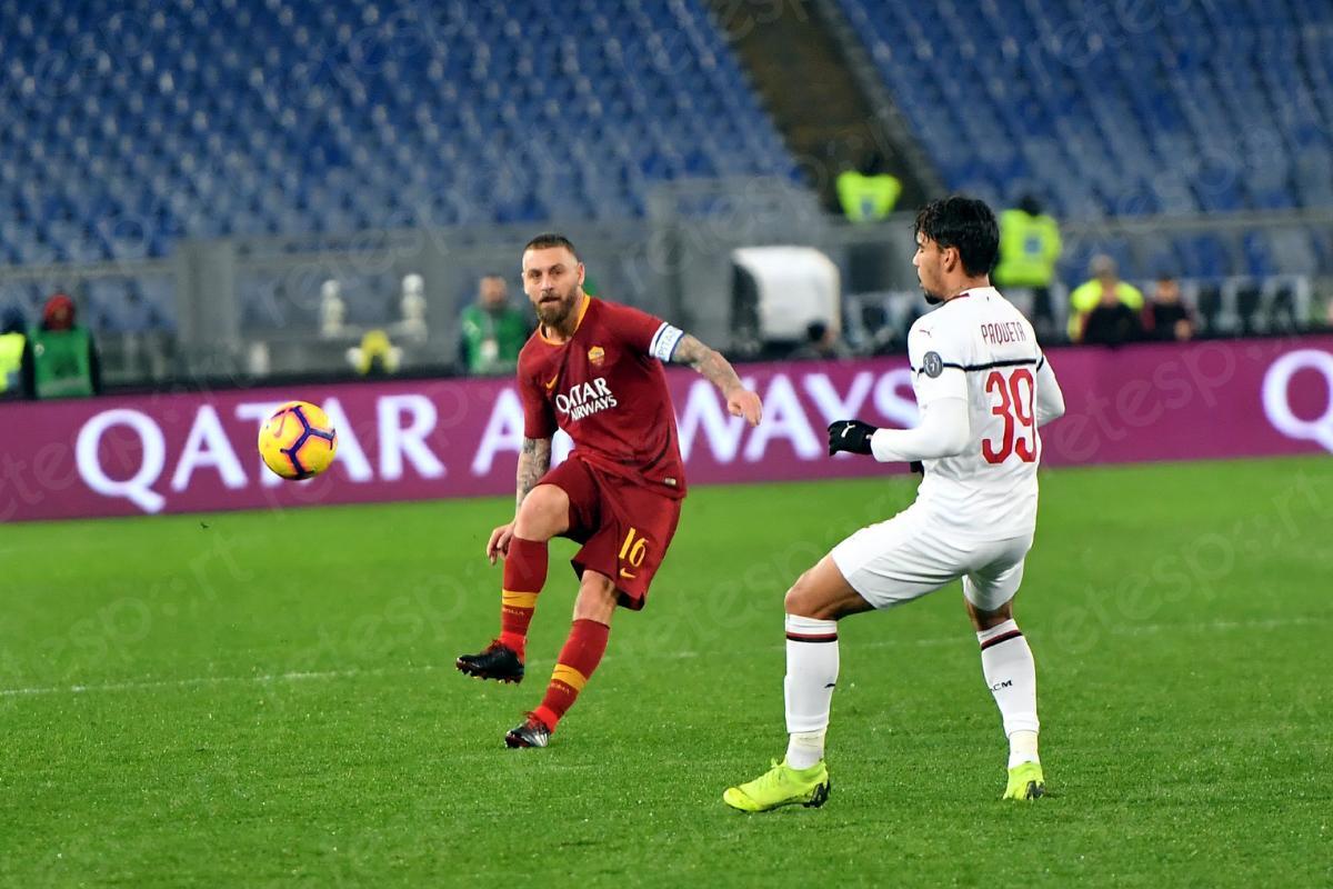 De Rossi vorrebbe continuare a giocare, c’è la Fiorentina: contatti con il Gruppo Friedkin