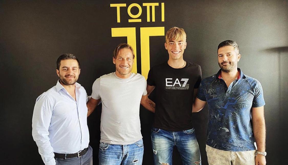 Roma, ufficiale l’arrivo di Giorcelli dalla Juventus. Totti si prende la procura