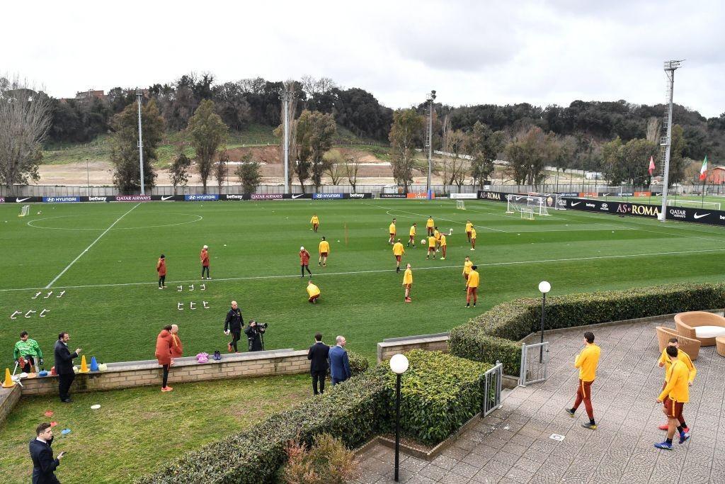 Roma, questa mattina gli infortunati a Trigoria. Domani alle 15 la ripresa degli allenamenti