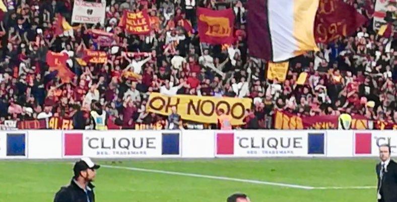 Lazio-Inter 2-3, striscione dei tifosi della Roma: “Oh noo”