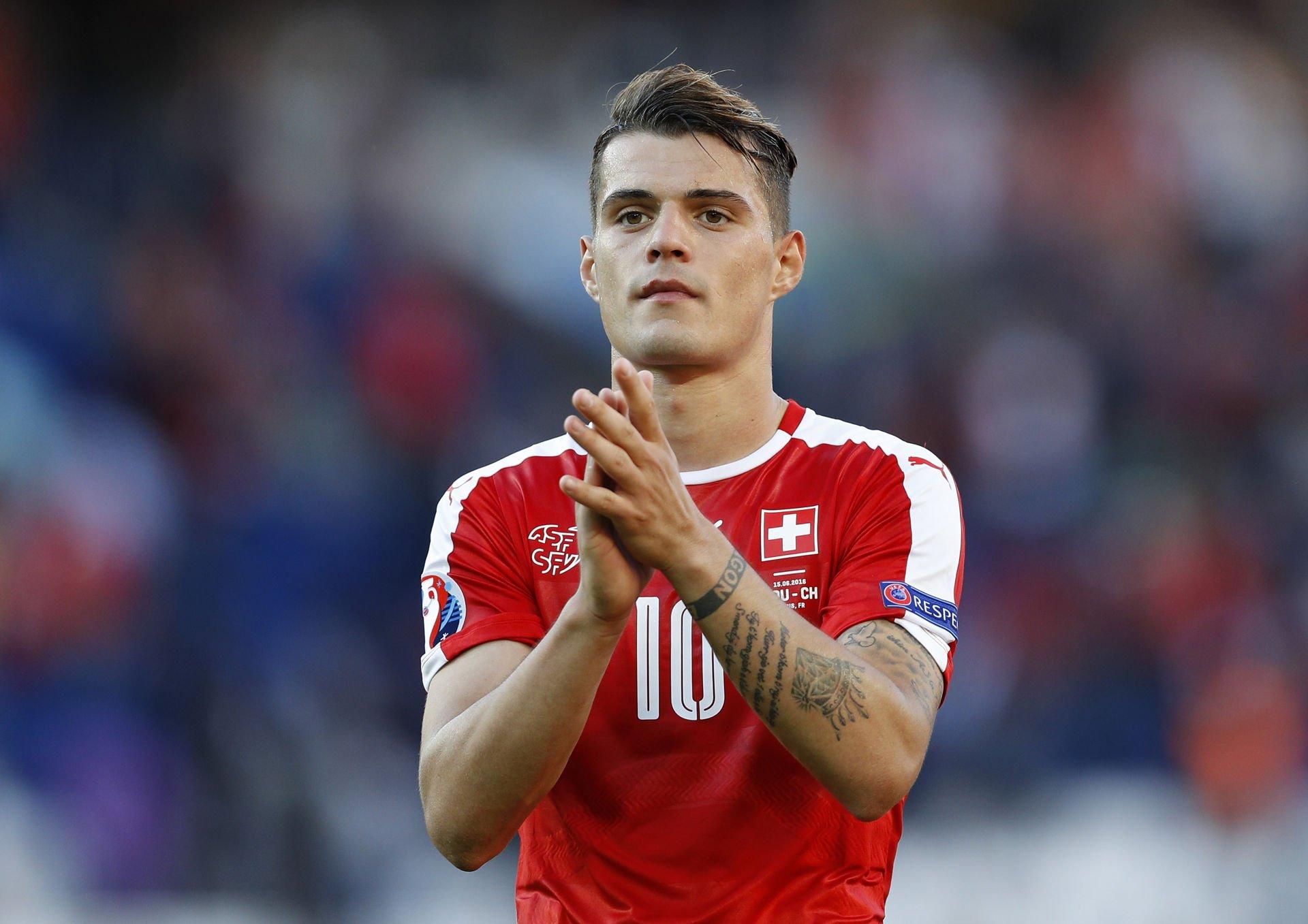 Xhaka vuole solo Mourinho, ma l’Arsenal non molla…