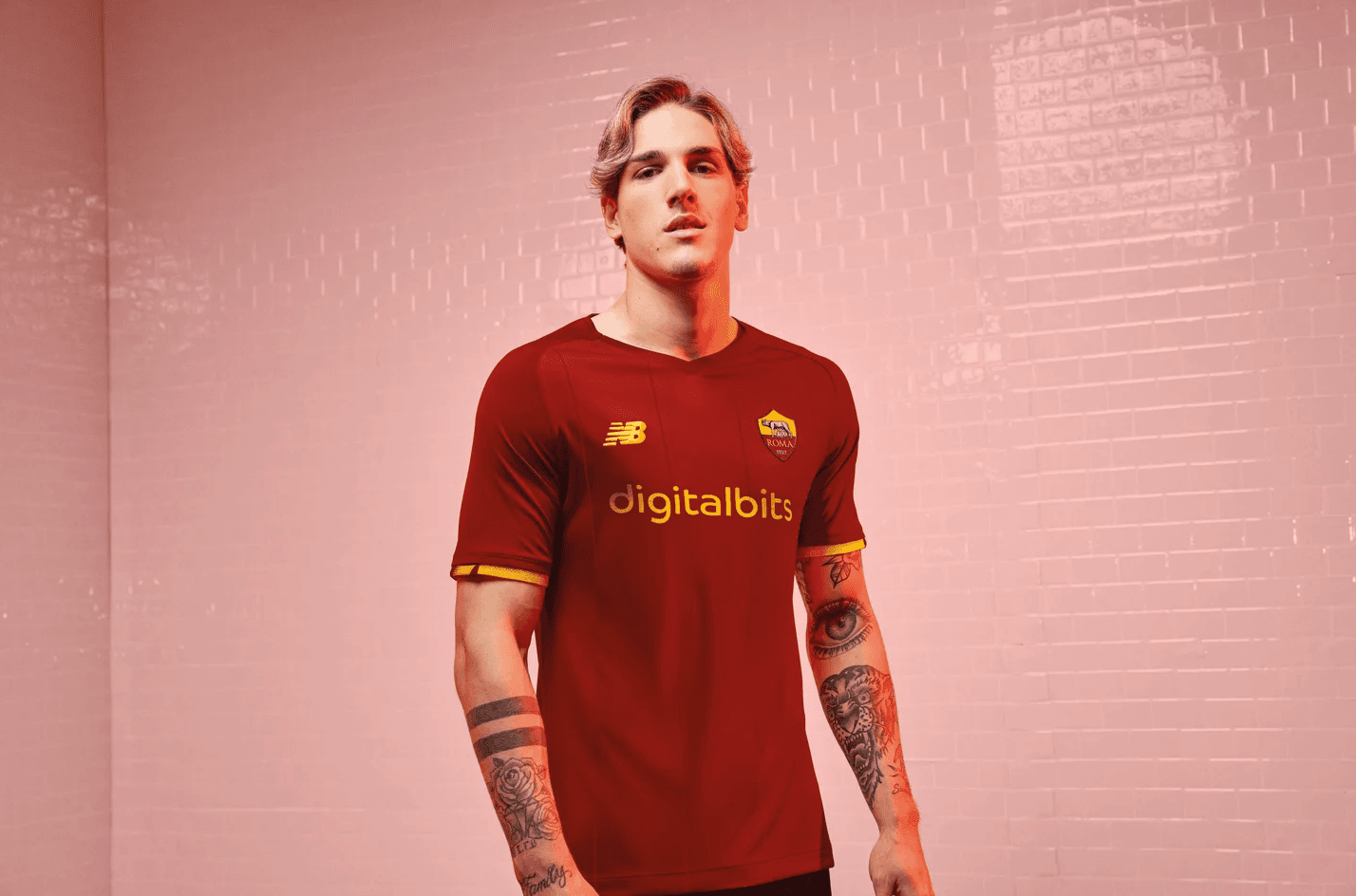 Roma, svelata la prima maglia da gara firmata New Balance – GALLERY