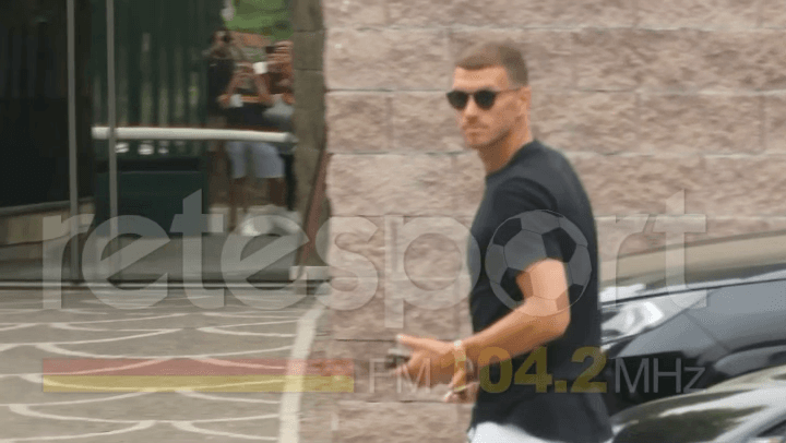 Dzeko: “Tante cose non mi sono piaciute a Roma, molte persone mi hanno deluso“