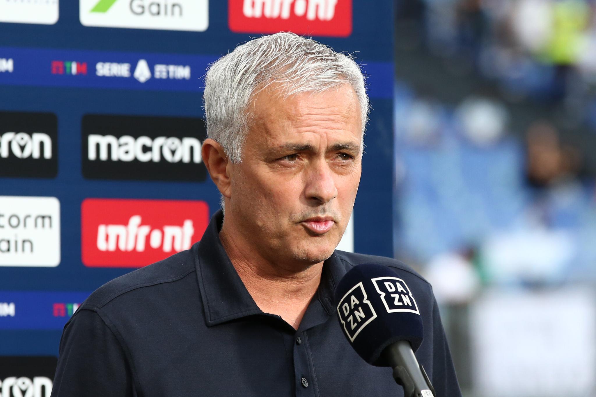 Mourinho: “La Roma meritava di vincere. La Juve ci ha fatto i complimenti”