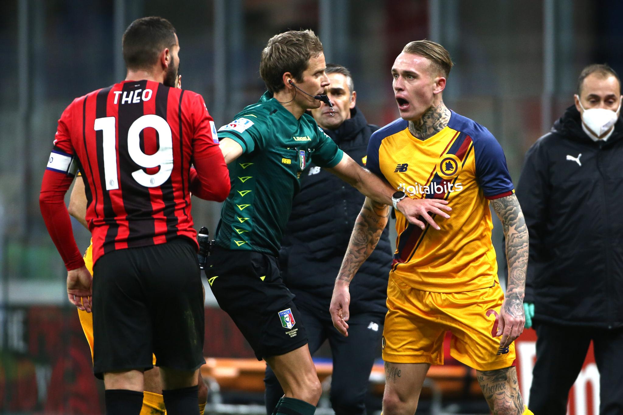 Milan-Roma, tre diffidati per parte