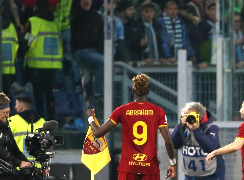 Roma, Abraham punta il derby: ad aprile il ritorno fra i convocati
