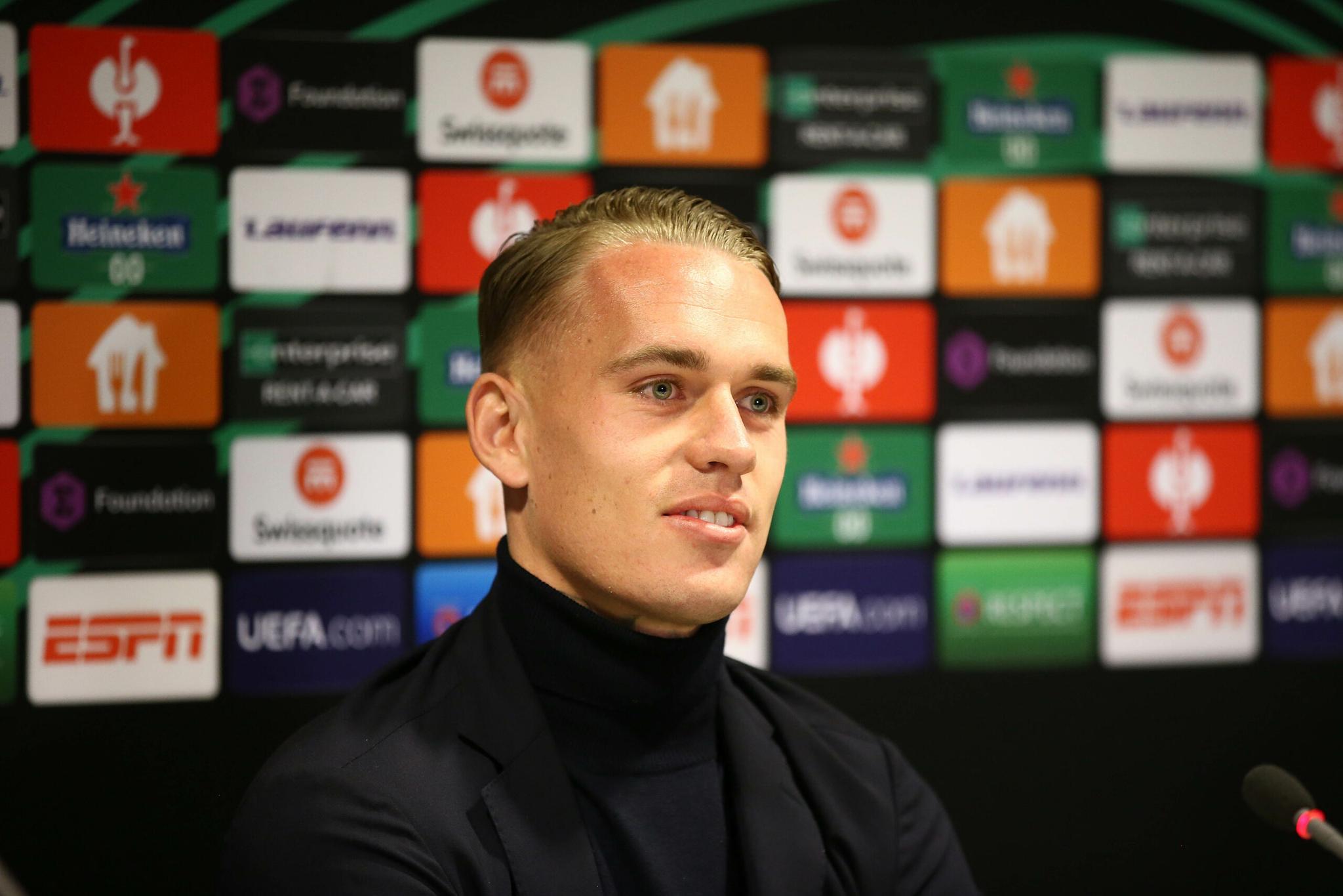 Il Fulham è forte su Karsdorp ma la Roma vuole 12 milioni: affare bloccato
