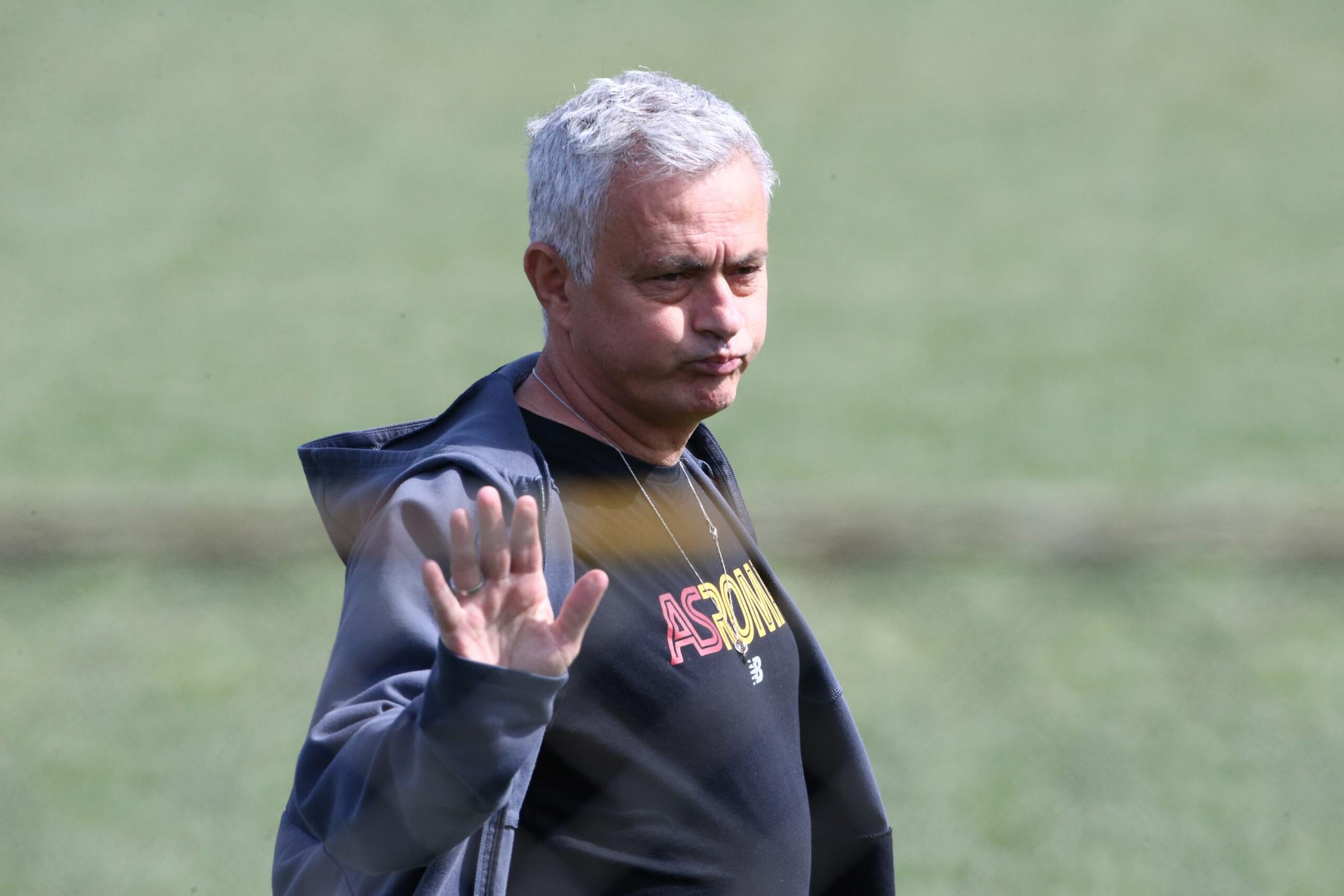 La nuova Roma di Mou: con il rientro dei big è imminente il passaggio alla difesa a 4