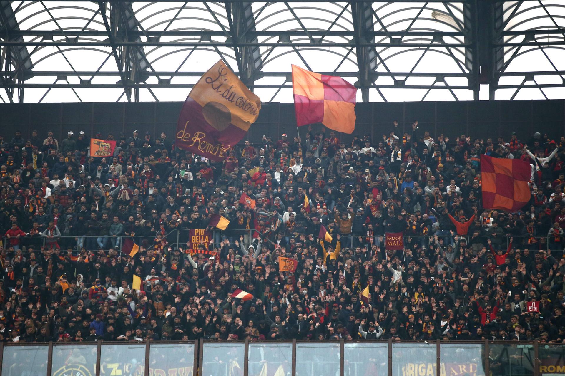 Roma, invasione a San Siro: attesi oltre 3 mila romanisti