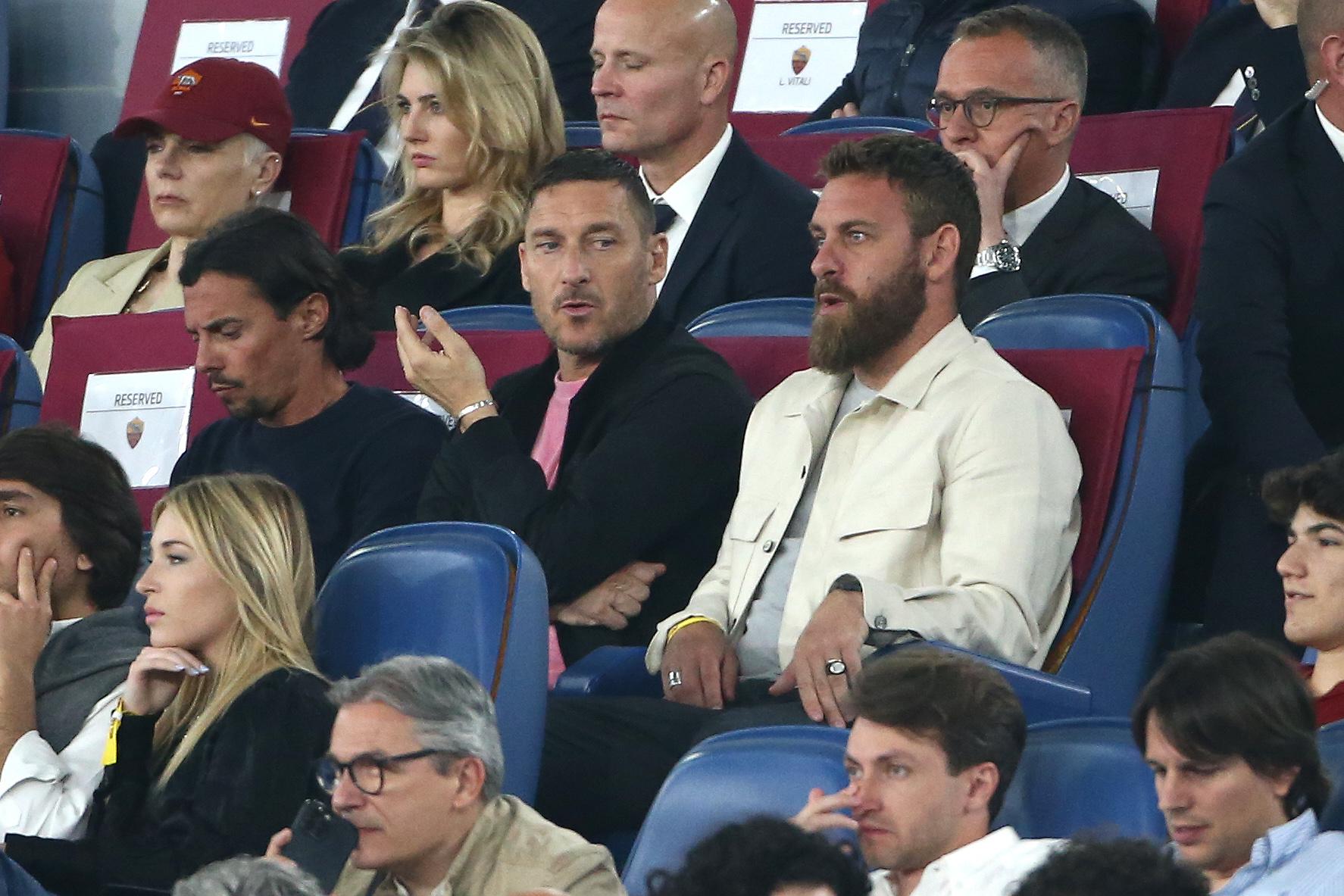Svolta per Totti. Il rientro nel Club adesso è più facile