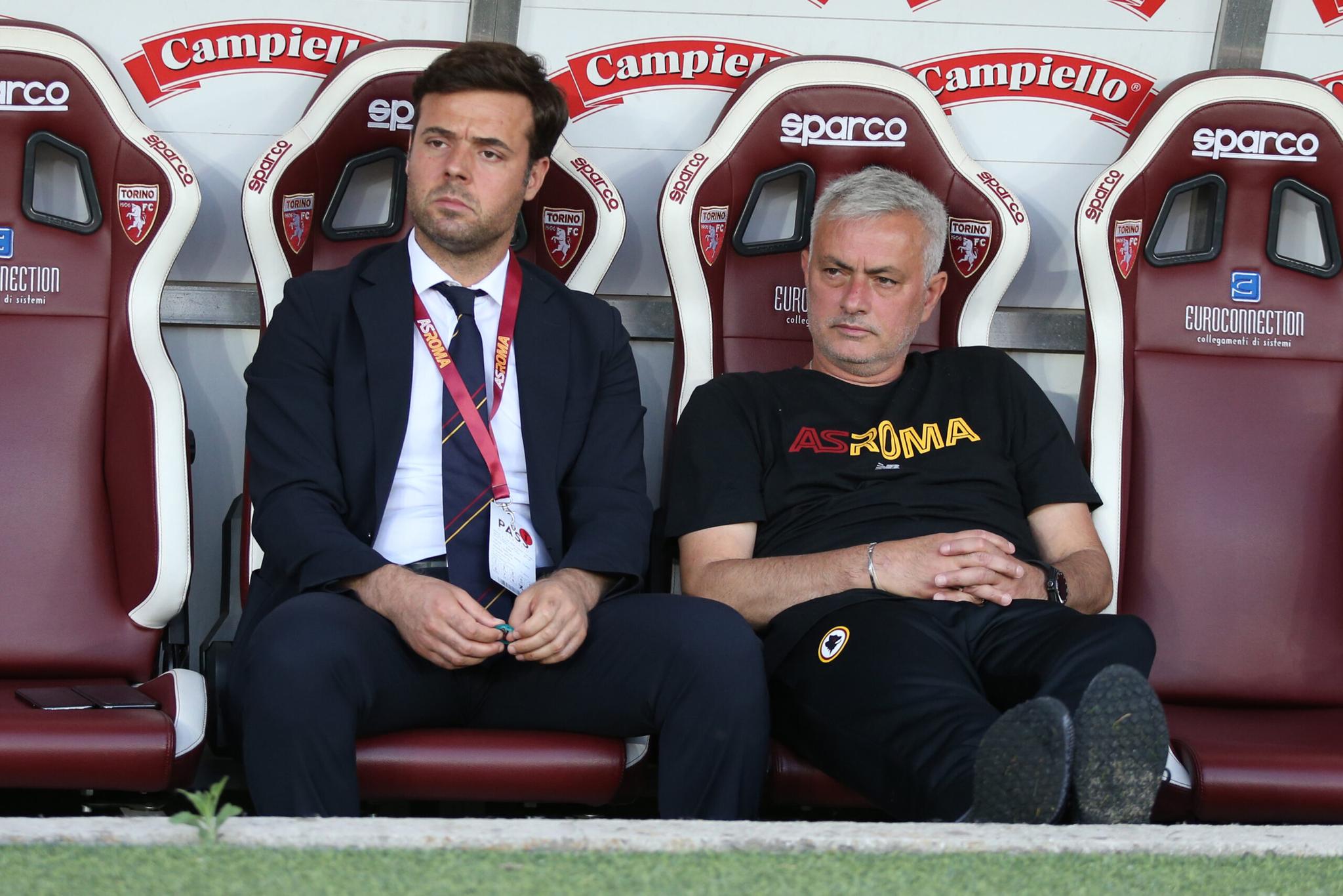 Pinto: ”Da parte mia c’è l’intenzione di continuare con Mourinho. Abbiamo ancora molto da fare per questo club”