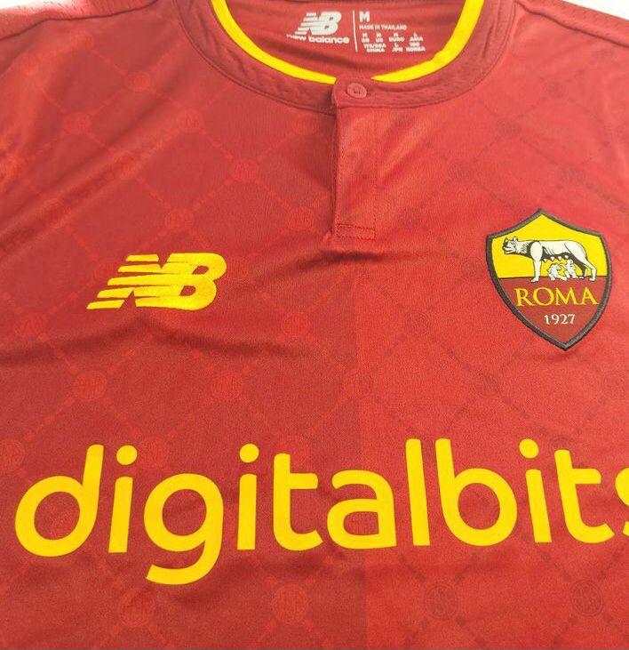Roma, la nuova maglia 2022-23 avrà anche il logo ASR: ecco le anticipazioni (FOTO)