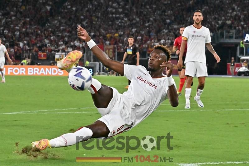 Abraham tra Premier e Bundesliga: osservatori di United e Borussia Dortmund all’Olimpico