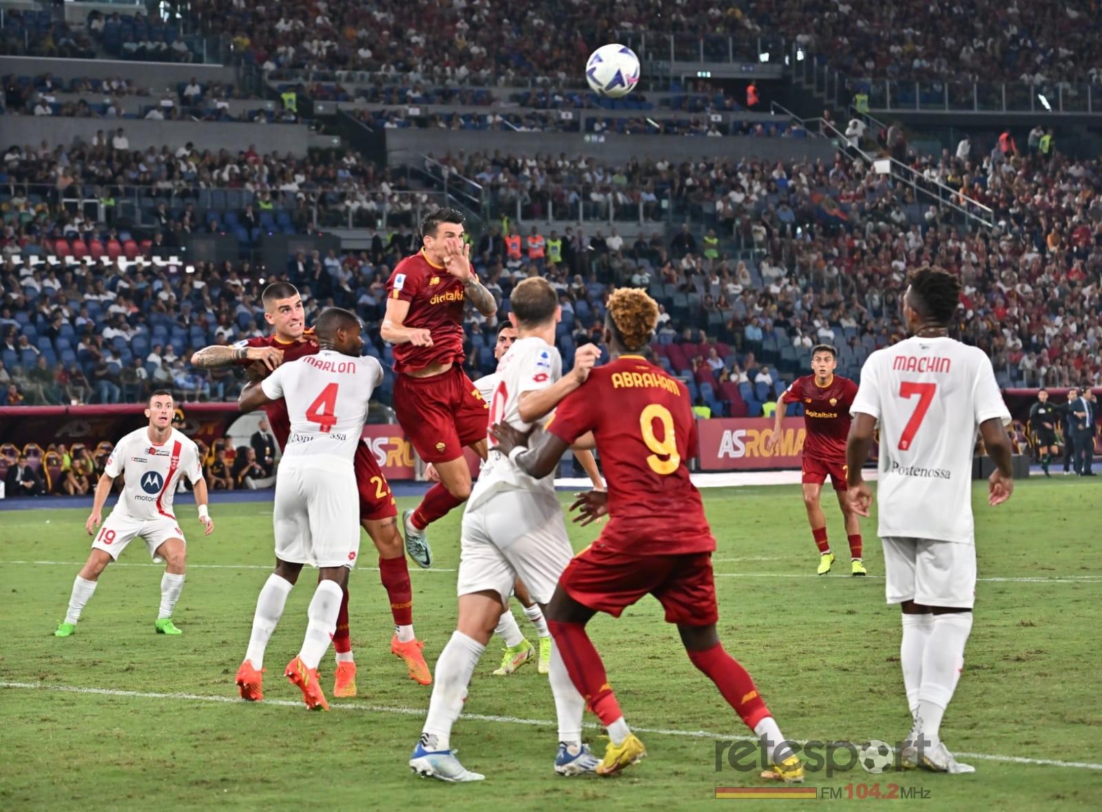 Roma sfrutta i calci piazzati: nessuna squadra ha subito più gol del Bologna