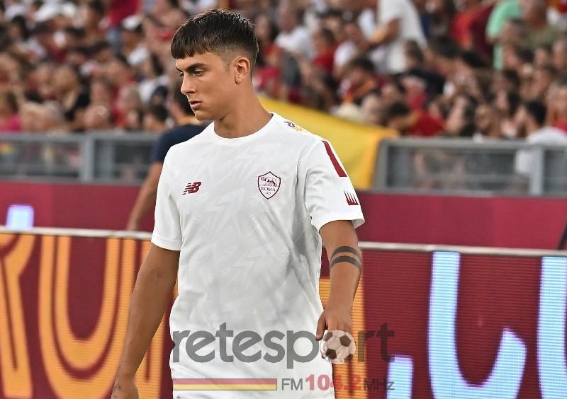 Roma, infortuni per Llorente e Dybala: la situazione