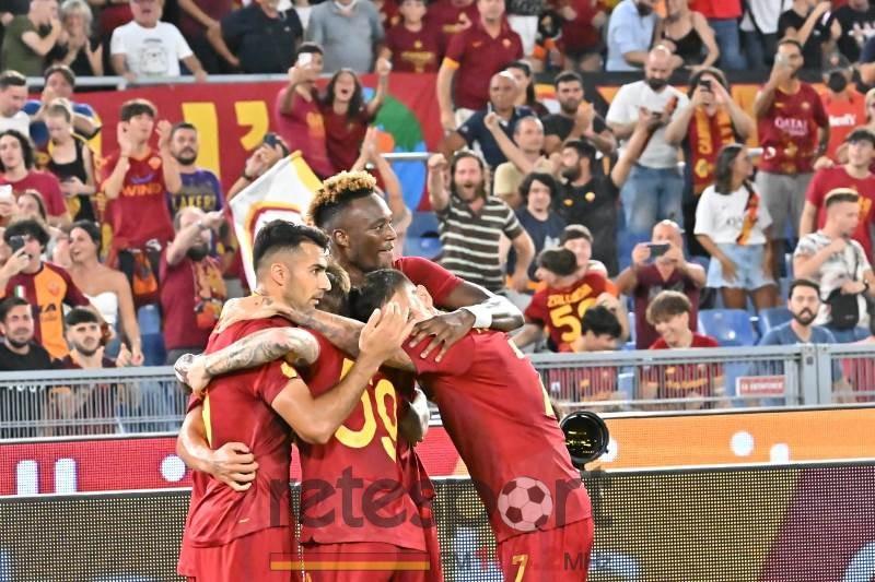 Roma-Fiorentina 2-0, le pagelle dei giornali