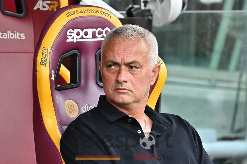 Mourinho, rinnovi e Champions: il mese verità