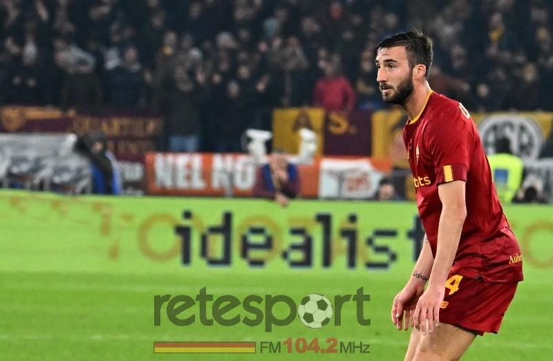 Roma, formalizzato un tris di rinnovi: Cristante, Kumbulla e Boer