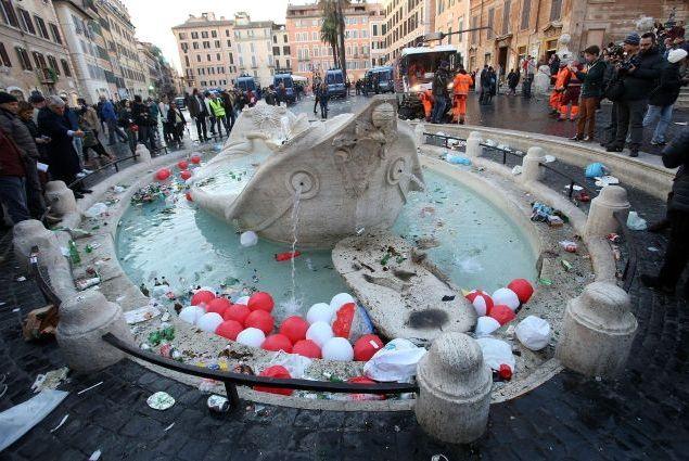 “Devasteremo Roma”, la promessa degli ultrà del Feyenoord e Gualtieri chiede al Viminale il divieto di trasferta