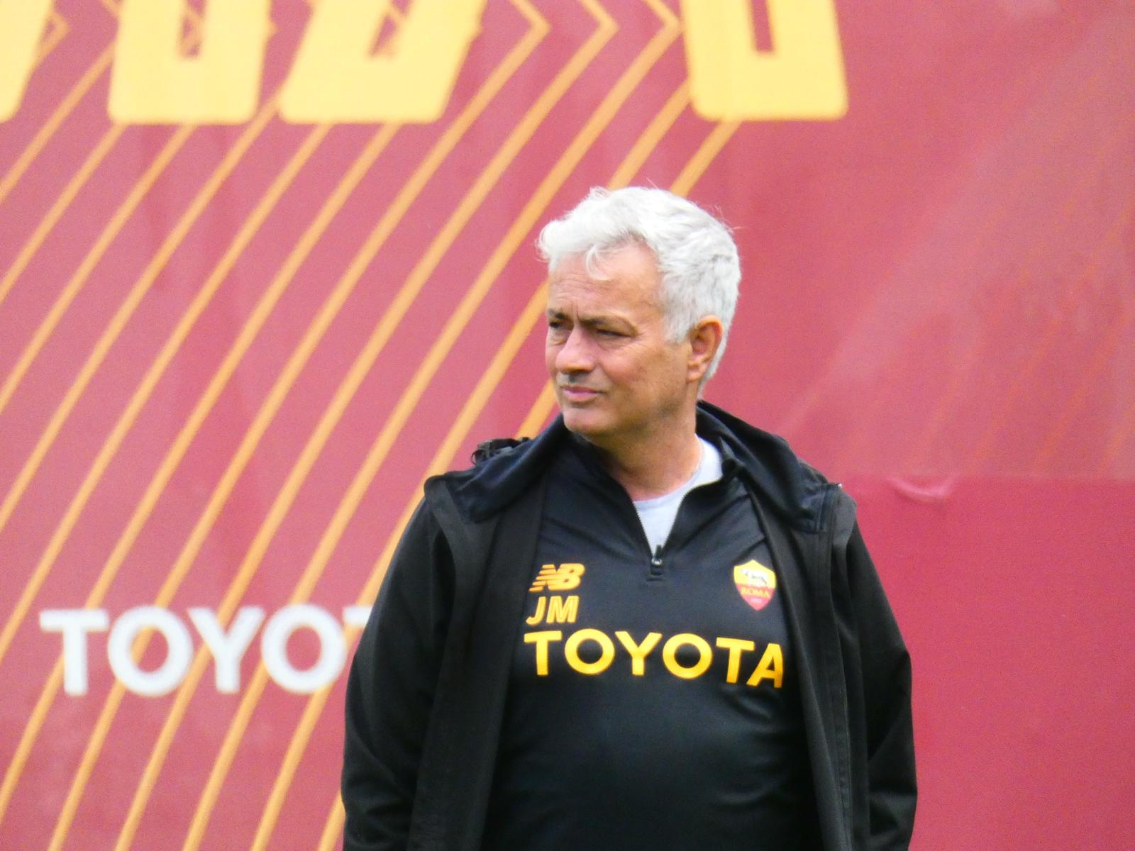 Mourinho: ”Contro il Servette non sarà facile, ma vogliamo vincere. Fare 6 punti sarebbe una buona base di partenza”