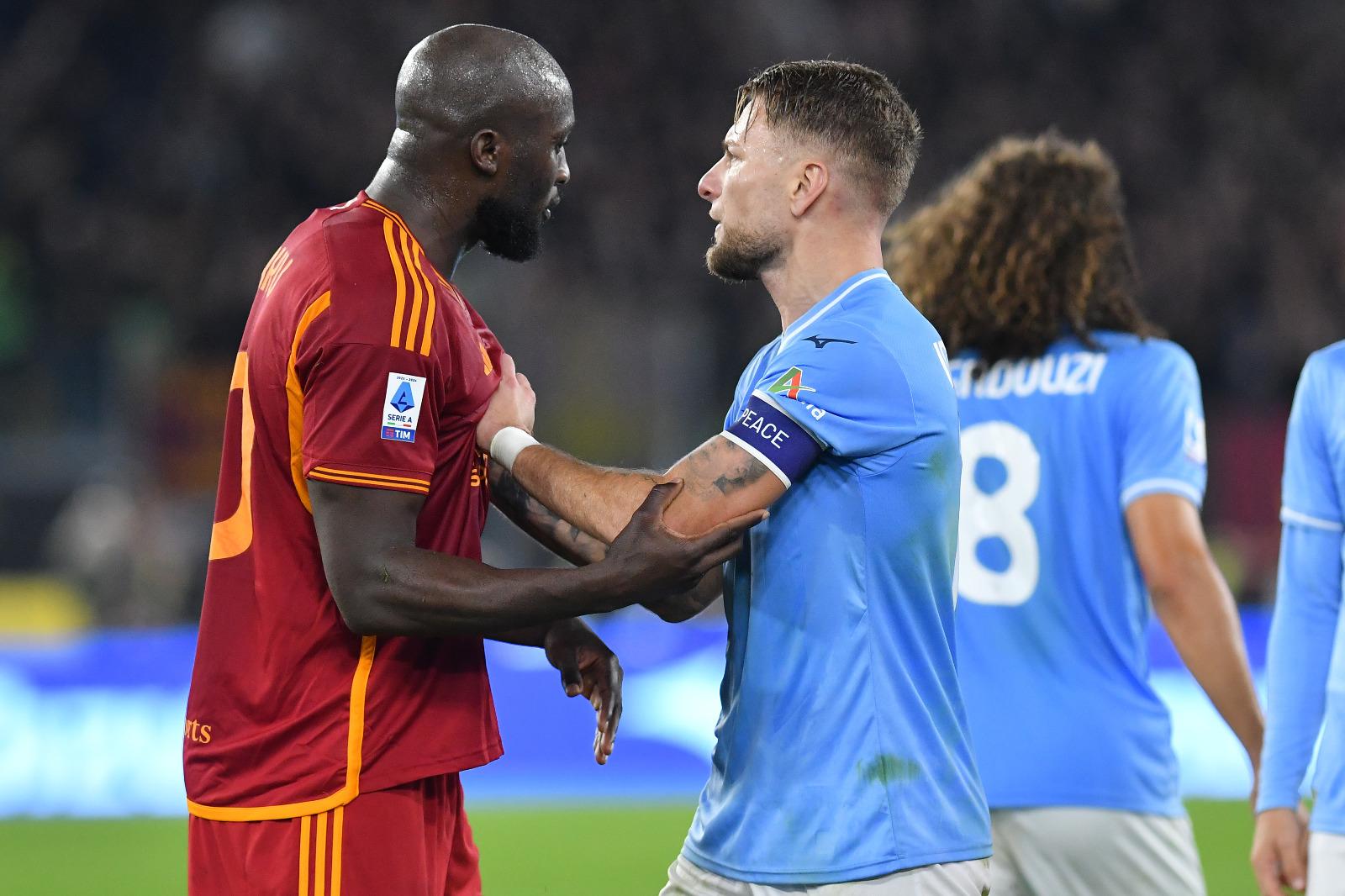 Immobile non ci sta: “C’è chi festeggia con stile e chi no nel derby”