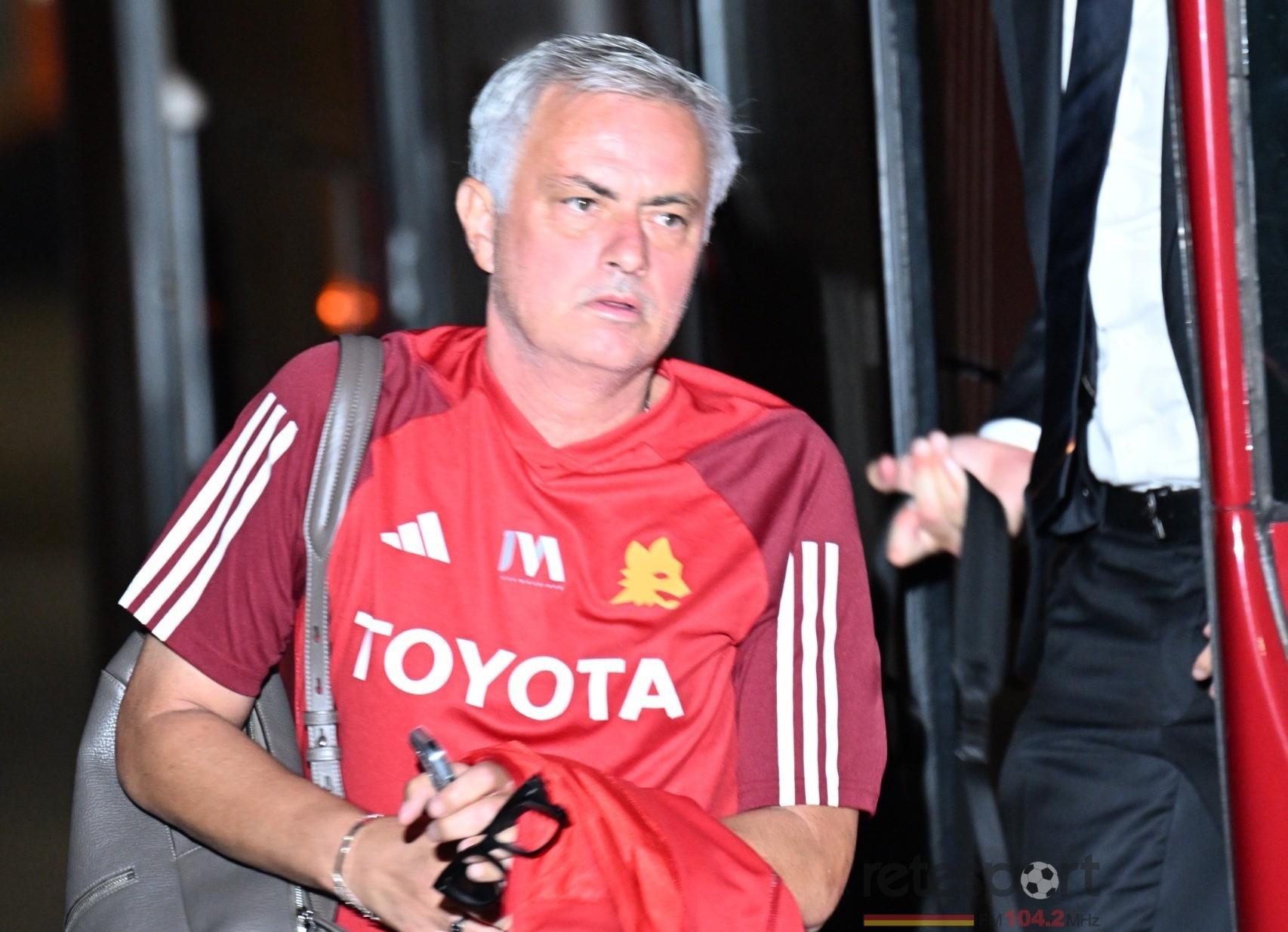 Mourinho: “Peccato che lo Scudetto sia una lotta a tre Inter-Milan-Napoli, andrei volentieri al Circo Massimo…”