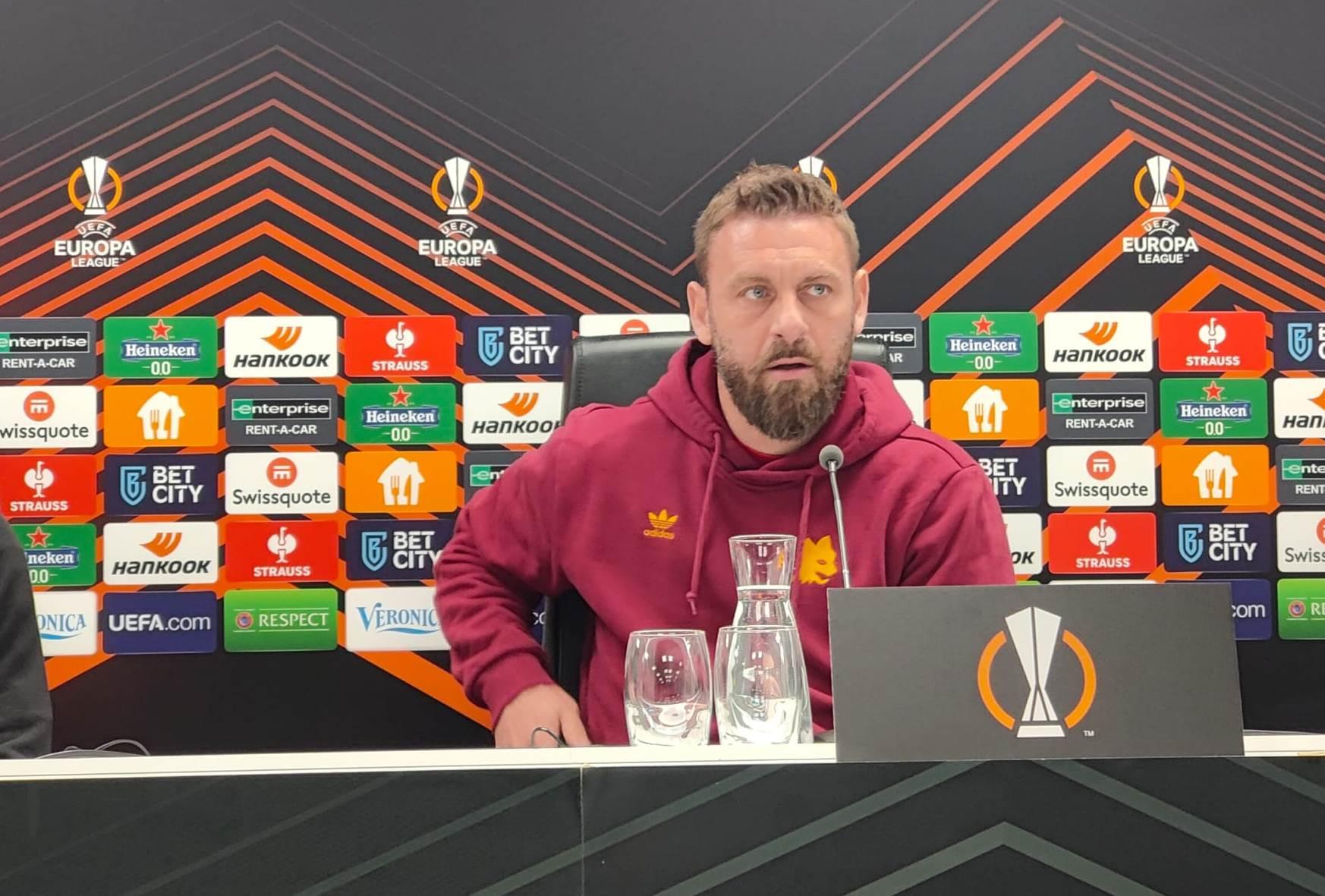 De Rossi: “Bove giocherà al posto di Cristante. Crocevia per il futuro? Ogni partita lo è”