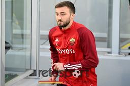 Calciomercato, la Roma pensa a uno scambio Cristante-Saelemaekers