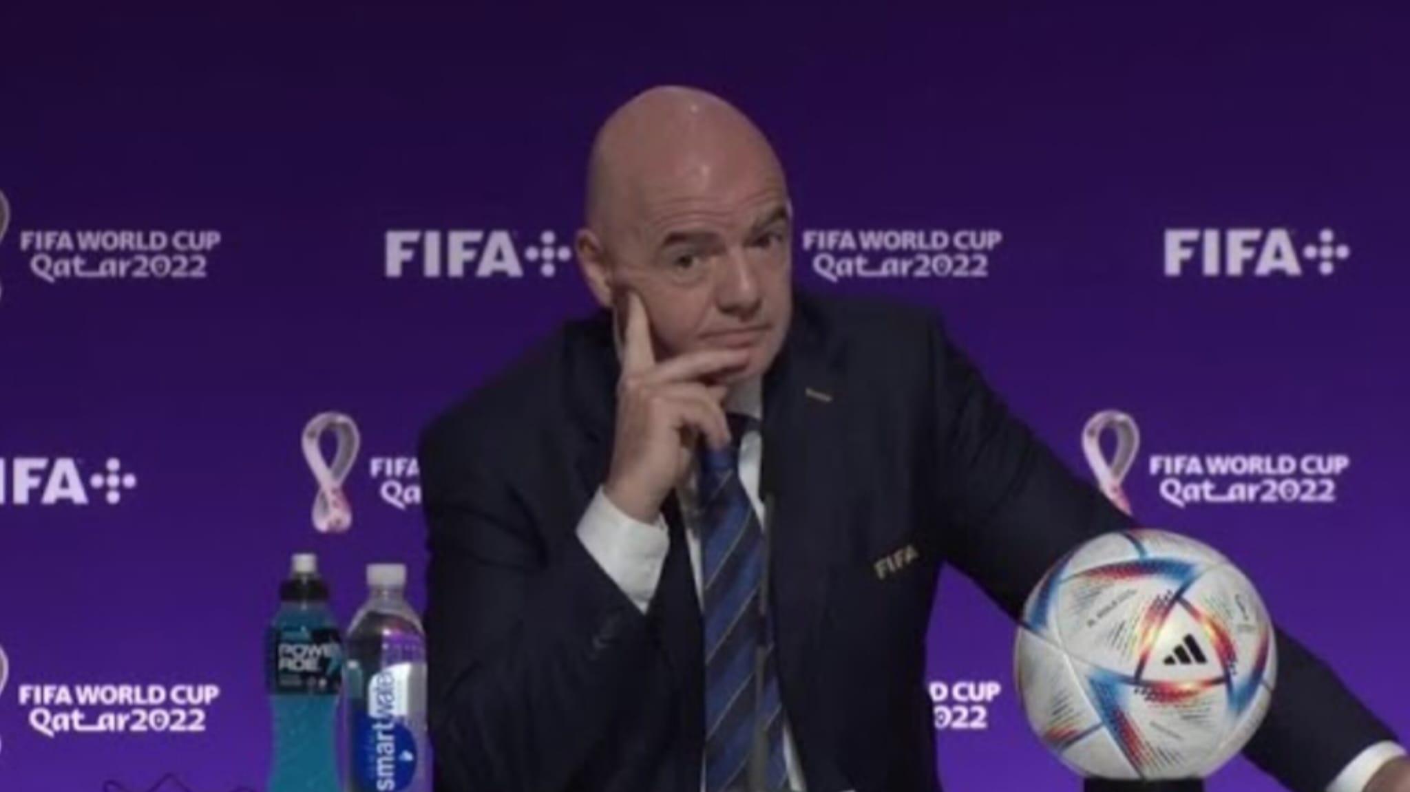 FIFA, Infantino: ”Stiamo pensando al VAR a chiamata. Ogni squadra potrà utilizzarlo 2 volte a partita”