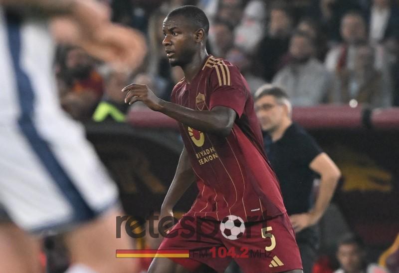 Roma, offerto Ndicka al Real: spagnoli tipiedi