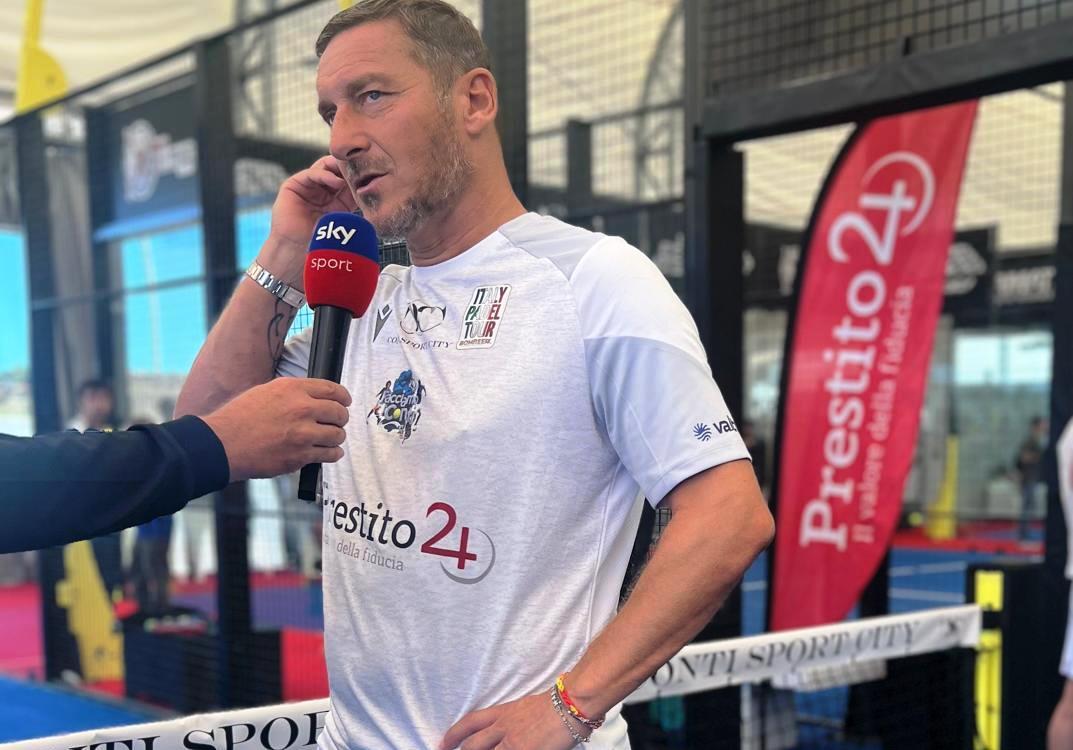 Totti: “De Rossi è un amico, creato caso che non esiste. Pellegrini? Serve personalità per giocare alla Roma”