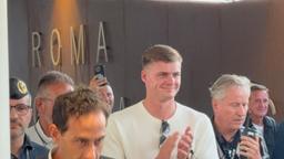 Roma, è sbarcato Evan Ferguson: accolto da un centinaio di tifosi – VIDEO