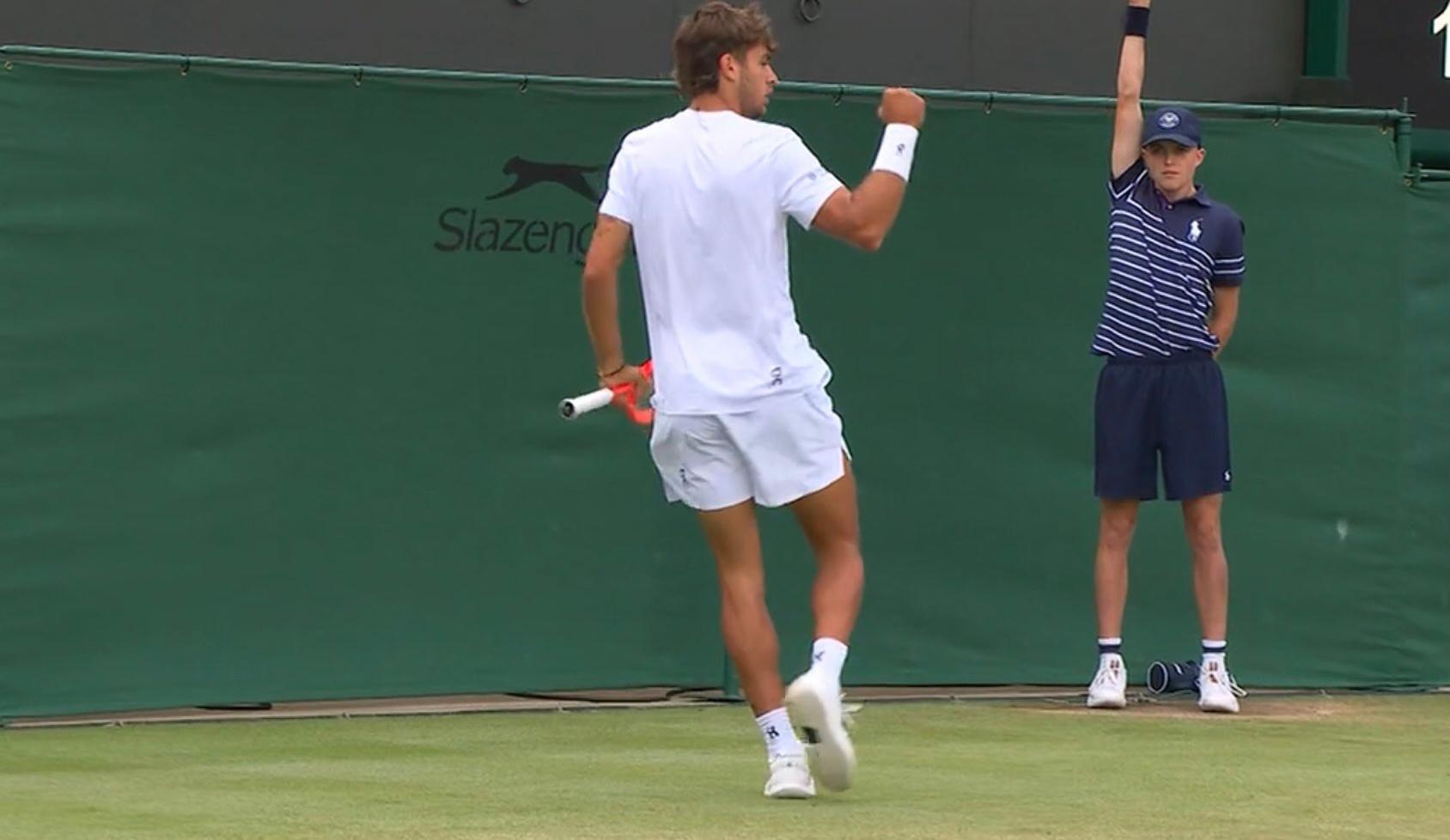 Cobolli, tra lacrime, romanismo e l’abbraccio con Bove: ora Re Nole