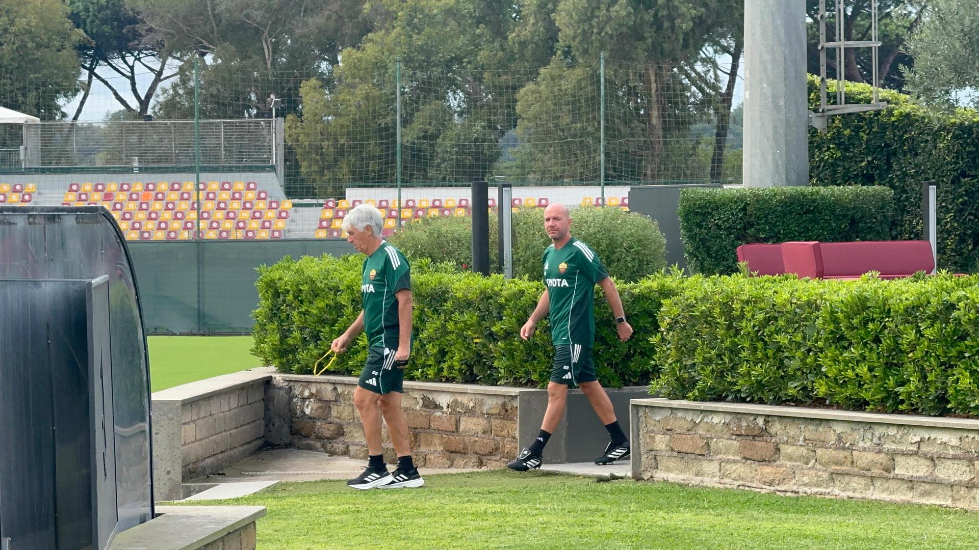 Trigoria: Dybala in gruppo. Out Angelino e Bailey (VIDEO)