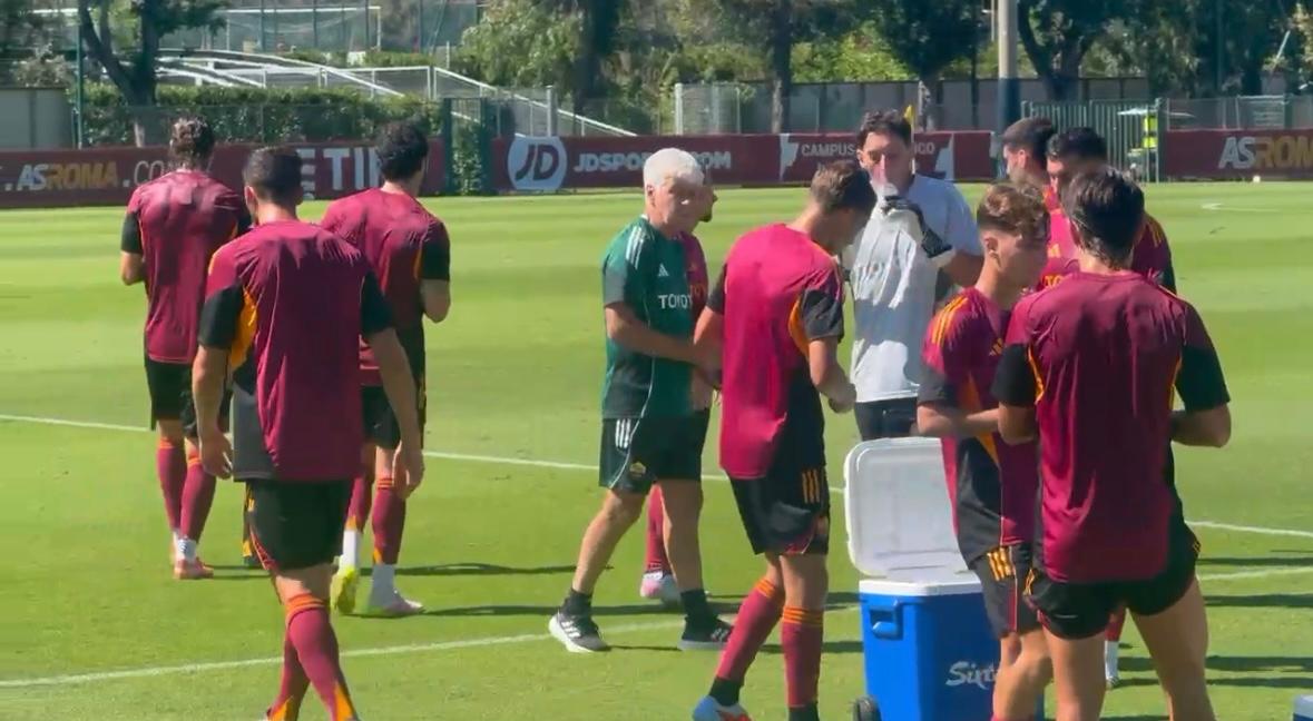 Roma-Roma City 8-0: tripletta del baby Paratici, Pellegrini in mezzo al campo – FOTO