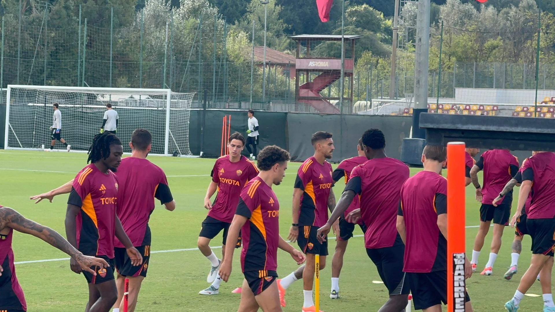 Trigoria: allenamento di rifinitura in vista di Roma-Lille (VIDEO-FOTO)