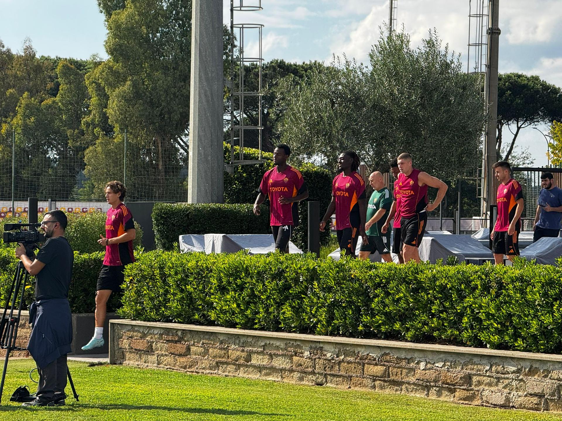 Trigoria, personalizzato per Bailey, Ferguson e Dybala. Terapie per Dovbyk e Ndicka