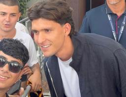 Roma, Balerdi è atterrato a Ciampino: visite e firme in serata