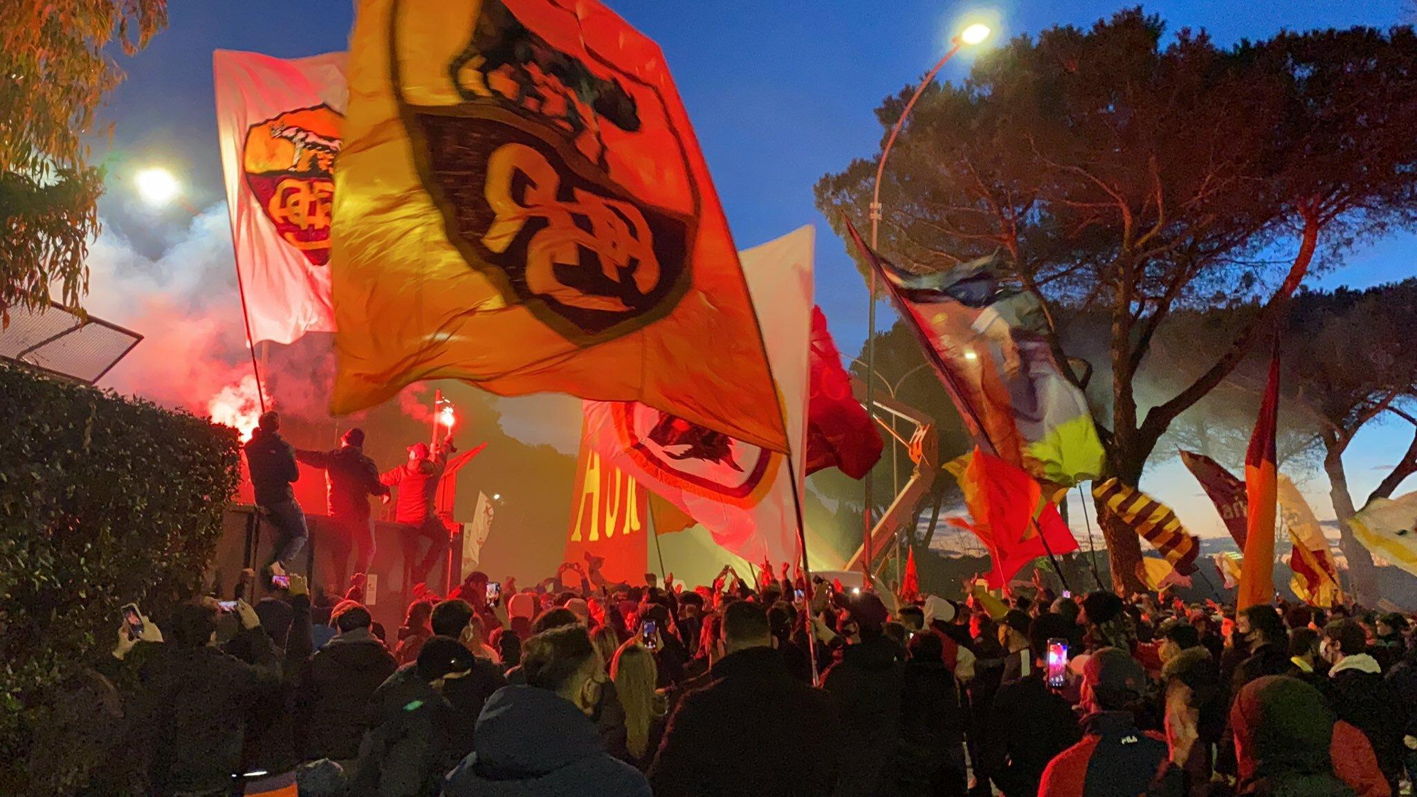 Roma-Udinese, oltre 26 mila biglietti venduti. Sold out i posti giallorossi nel derby