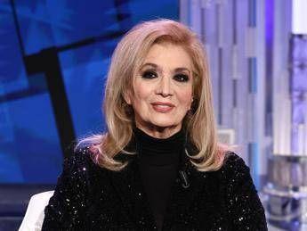 Iva Zanicchi e la caduta, il racconto a Verissimo: “C’era un buco…”