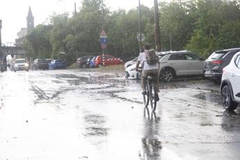 Maltempo sull’Italia, temporali e vento forte: allerta rossa in Veneto
